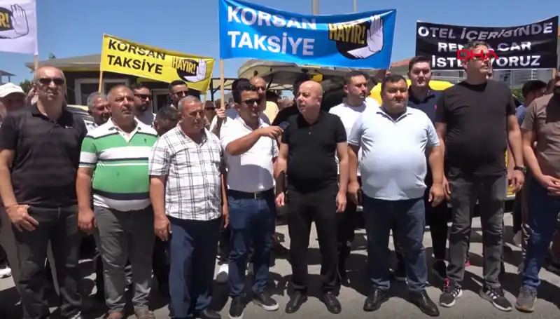 Belek'teki Taksicilerden Dikkat Çeken Protesto: Kontak Kapatma Eylemi!