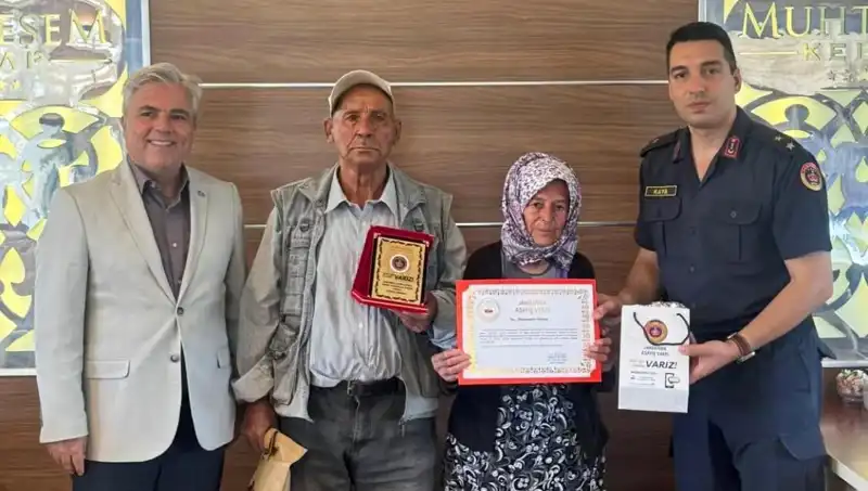 Tek Evlerini Jandarmaya Bağışladılar: Hayran Bırakan Destan