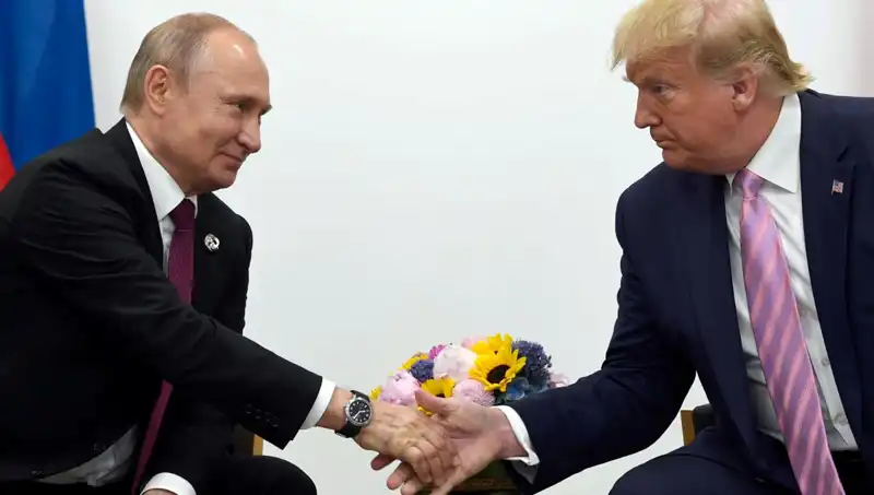 Putin ve Trump'ın Sıradışı Telefon Görüşmesi: Dünya Ne Bekliyor?