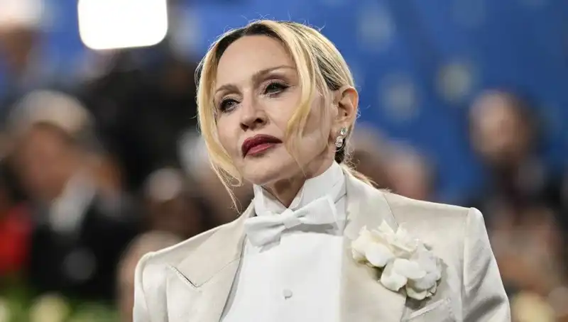 Madonna’nın Yeni Diyeti: Kanserle Savaşır Mı Yoksa Tartışma mı Doğurur?