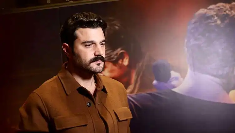 Murat Göğebakan: Kalbim Yaralı Filminde Yer Alan Oyuncular Kimler?