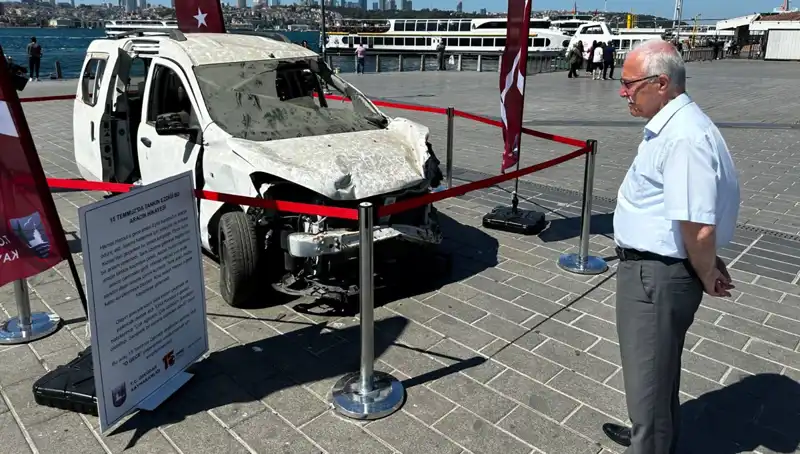 15 Temmuz Darbe Girişimi: Tankların Ezdiği Otomobiller Şimdi Sergileniyor