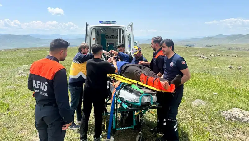 Kayalıkta Düşen Çobanın Kurtarılması İçin Başlatılan Seferberlik