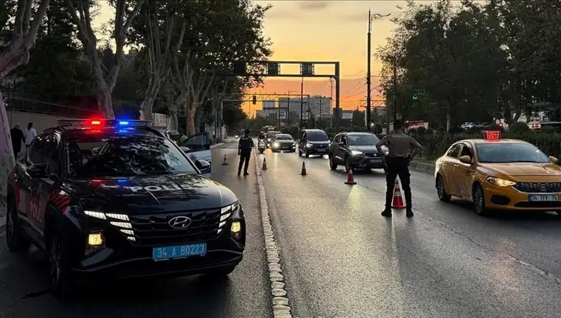 İstanbul’da Huzur Uygulaması Gerçekleştirildi: Yüzlerce Gözaltı Yapıldı