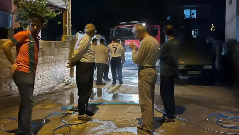 Park Halindeki Araç Neden Alev Alev Yandı? Olayın Ardındaki Gerçekler!