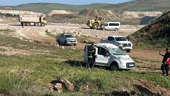 Mardin'de Feci Kaza: Dört Kişi Yaralandı, Olay Yeri Kan Gölüne Döndü