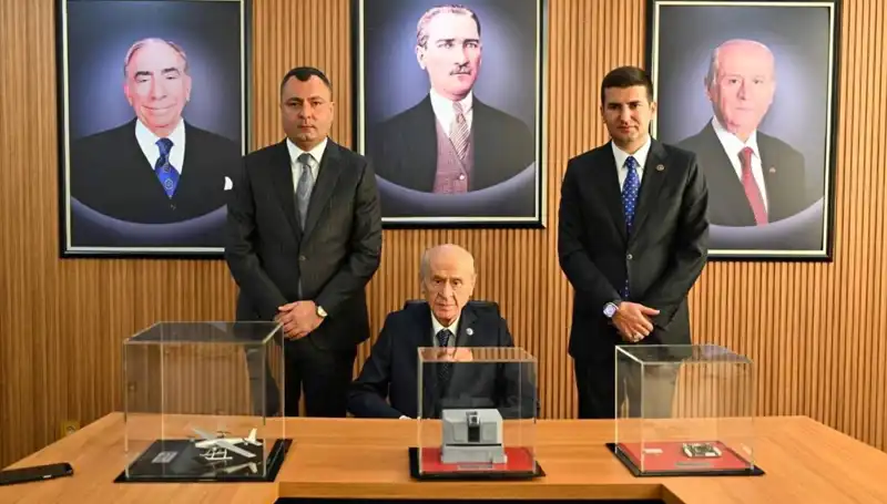 MHP Lideri Bahçeli'den Ülkü Ocakları'na Anlamlı Ziyaret!