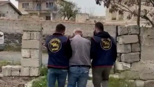 49 Yıl Hapisle Aranan Şahıs, Nevşehir'de Gizli bir Saklanma Yerinde Yakalandı!