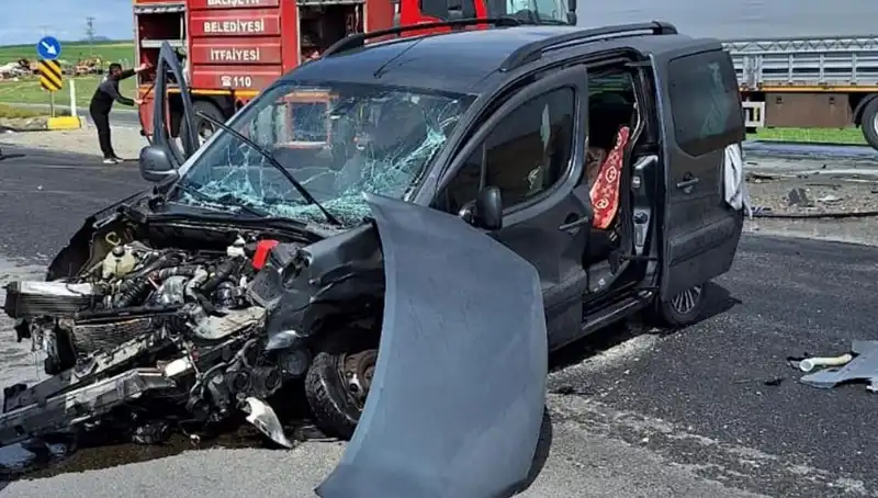 Ankara Yolunda Meydana Gelen Kaza: Üç Kişi Yaralandı