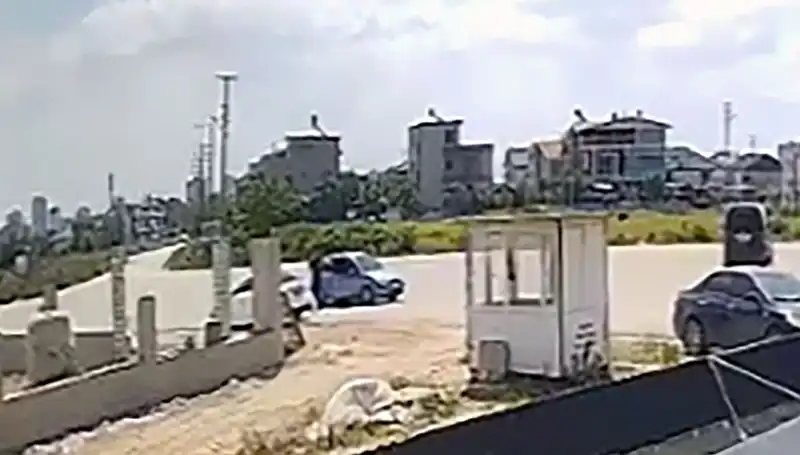 Park Halindeki Otomobillerden 450 Bin Lira Çalan Şebeke Çözüldü
