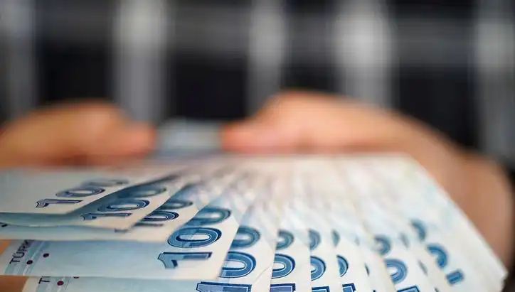 Emekli Promosyonları 2025: Bankalar Arası Yarışta En Yüksek Teklifler