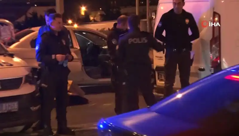 Ankara Hastane Önünde Sarsıcı Olay: Sağlık Çalışanlarına Saldırı!