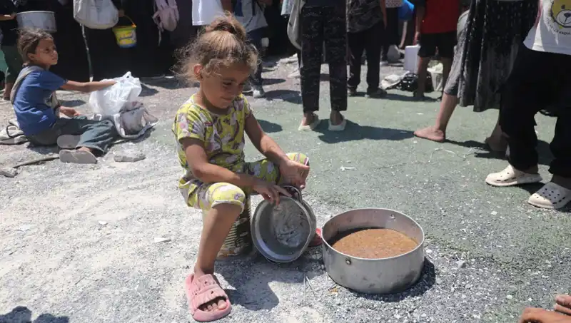 Gazze'deki İnsani Kriz: Çocuklar Açlıktan Feryat Ediyor