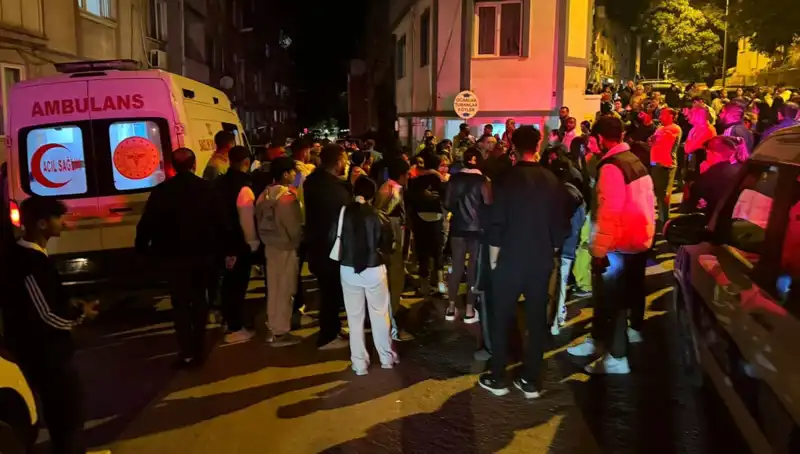 Balıkesir'de Sokak Kavgası: Sopayla Başlayan Olay, Kesici Aletle Sonuçlandı