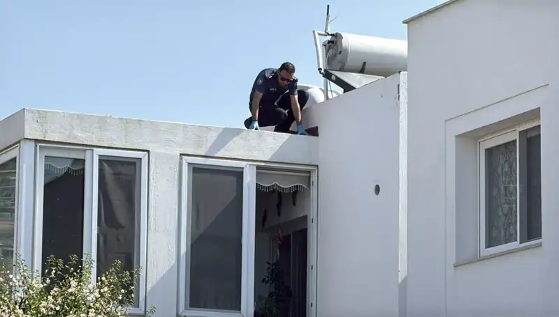 Bodrum'da Çatıda Çalışan Emekli Polis Hayatını Kaybetti