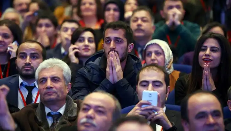 2025 Sözleşmeli Öğretmen Atamaları: 15 Bin Öğretmen Sınav Tarihleri Açıklandı