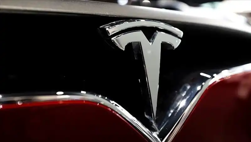 Tesla’da Ucuz Model Tartışmaları ve FSD Beklentileri Neden Sürüyor?