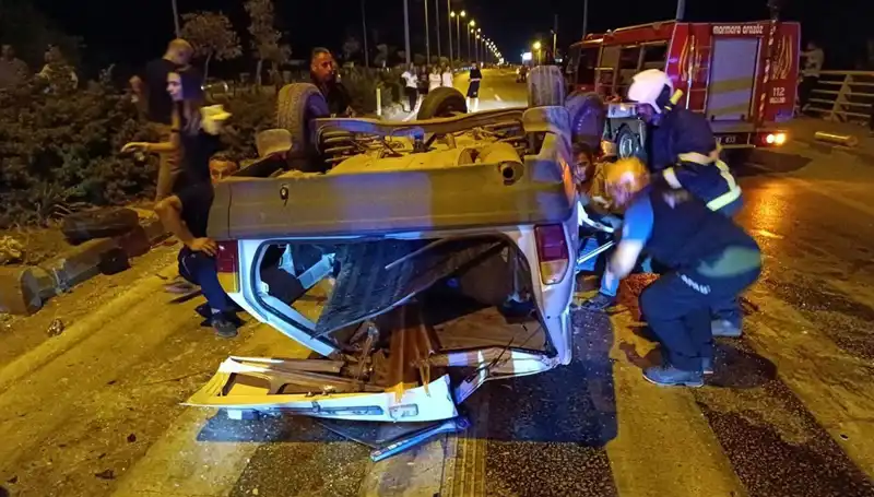 Kavşakta Feci Kaza: 2'si Ağır 7 Yaralı, Olayın Ayrıntıları Şaşkınlık Yarattı