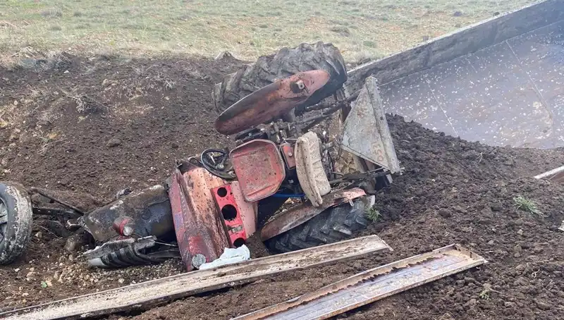Kayseri'de Kontrolden Çıkan Traktör Şarampole Uçtu: Kazanın Detayları