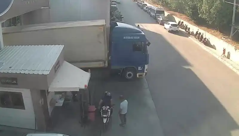 Milyonlarca Liralık Narkotik Ürünlere El Koyan Operasyon İle Nakliye Şebekesi Çökertildi