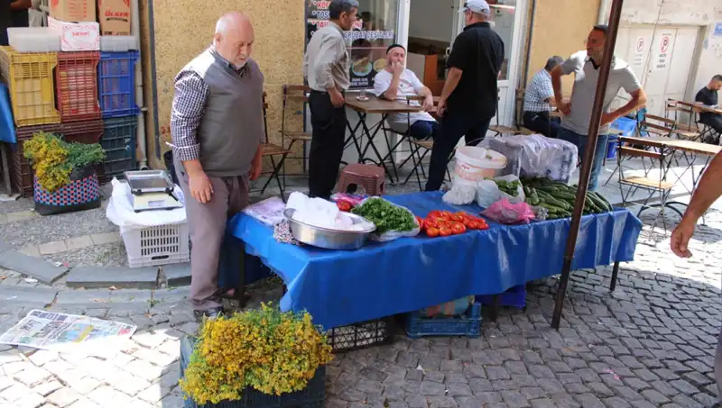 Dağların Şifalı Saklı Hazinesi: Kendiliğinden Yetişen Bitki 30 TL’ye Satılıyor!