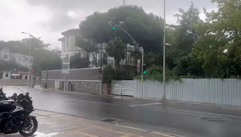 İstanbul’da Yağmurlar Ne Zaman Dinleyecek? Sağanak Hayatı Olumsuz Etkiledi!