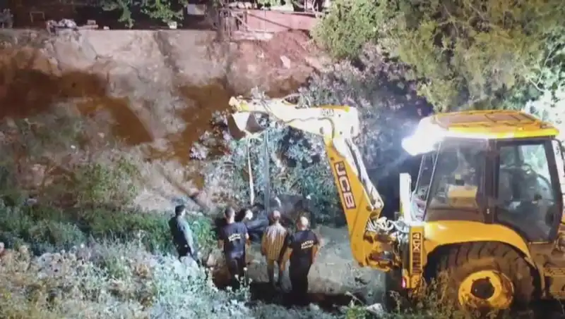Hatay’da Gözler Önünde İnek İçin Kurtarma Operasyonu Gerçekleşti