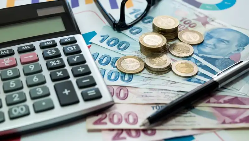 Asgari Ücrette Zam Tartışması: İş Dünyası İkiye Bölündü