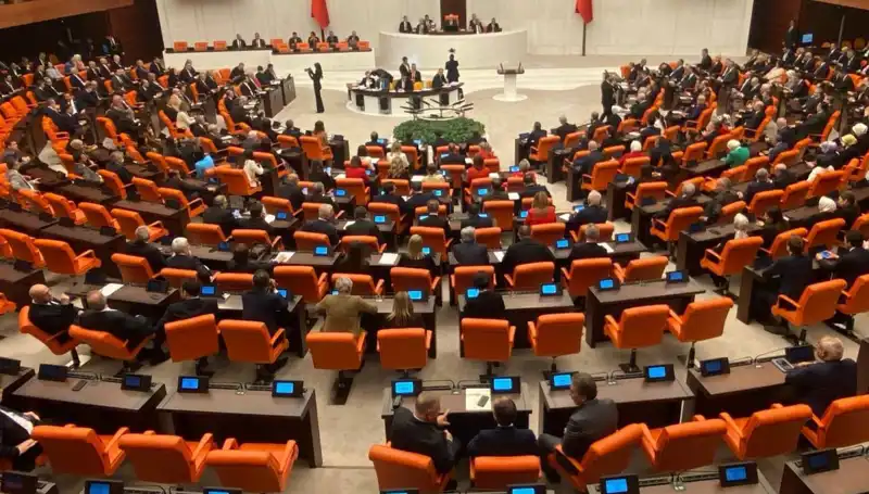 Türkiye Büyük Millet Meclisi Komisyonları Çalışmalarına Devam Ediyor