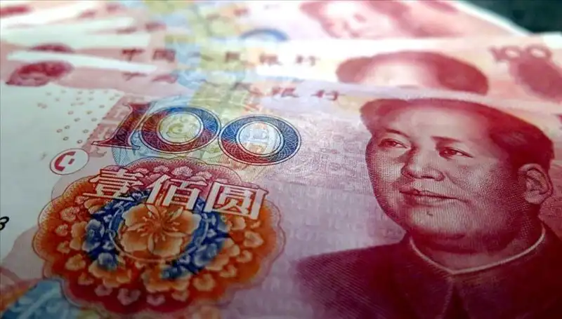 Yuan'ın Güç Kaybı: Ekonomik Etkileri ve Gelecek Beklentileri