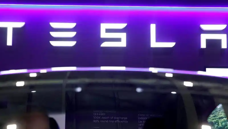 Tesla'nın Robotaxi Projesi İfşa Oldu: Geleceğin Sürücüsüz Taksi Deneyimi