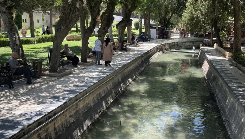 Şanlıurfa’da Sıcaklık Rekoru: Termometreler 37 Dereceyi Gösterdi!