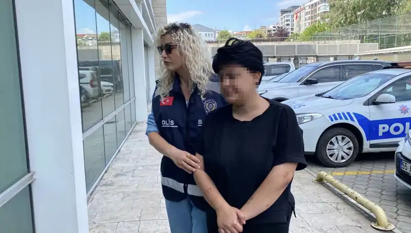 Korkunç Olay: Genç Yetenek Annesini 11 Yerinden Bıçakladı