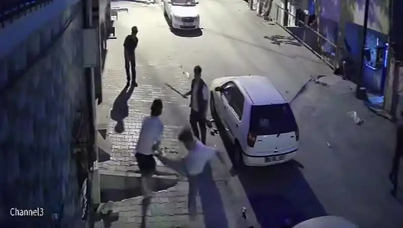 Başakşehir'de Taşlı Sopalı Kavga: Olayın Ardındaki Gerçekler ve Sonuçları