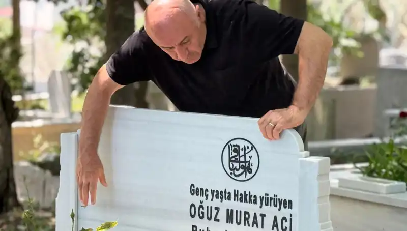 Acı Ailesinin Yürek Burkan Babalar Günü Anısı