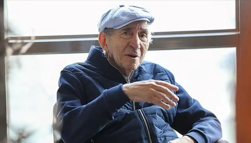 Altan Öymen'in Sağlığına Kavuşması için Duayen Bir İsim Entübe Edildi