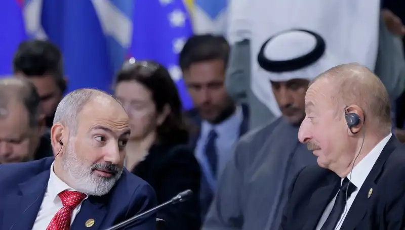 Aliyev ve Paşinyan: Barış İçin Tarihi Görüşme Gerçekleşiyor