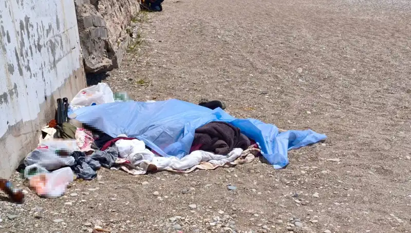 Konyaaltı Sahili’nde Şok Gelişme: Gizemli Ceset Bulundu!