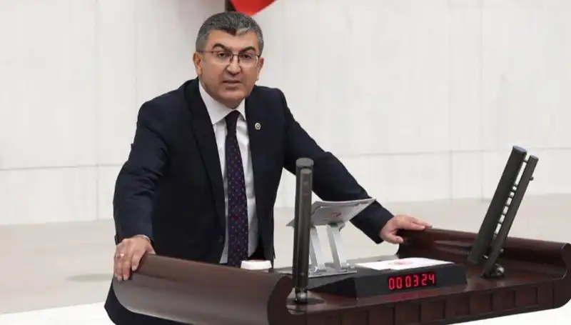 Gelecek Partisi'nde Şok Gelişme: Hasan Ekici İstifa Etti