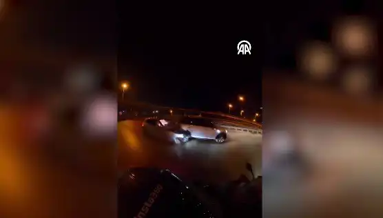 Kadıköy'de Şok Edici Trafik Kazası: Kask Kamerası Her Anı Kaydetti