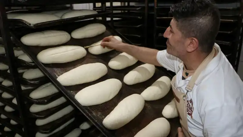 250 Derecelik Fırınlarda Sıcak Yaz Günlerinde Zorlu Çalışma Koşulları