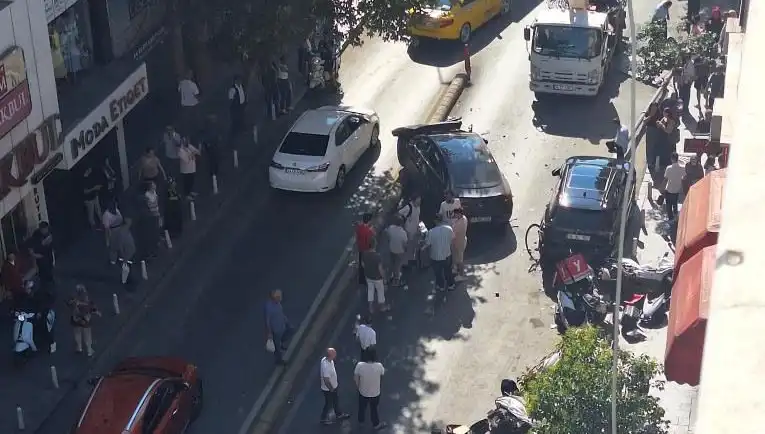 İranlı Sürücünün Şaşırtıcı Performansı: Trafiği Karıştıran Olaylar