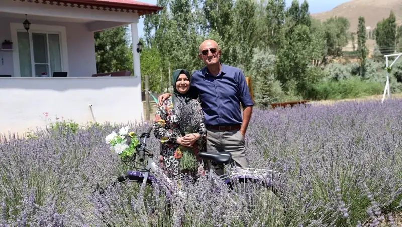 Astım Hastası Eşinin Tedavisi İçin Yeni Bir Hayat Kurdu
