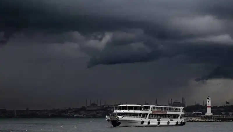 İstanbul ve Çevresinde Sağanak Yağış Uyarısı: Hava Durumu Detayları
