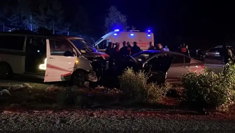 Ters Yön Faciası: Kafa Kafaya Çarpışma Sonucu Ölüm ve Yaralılar!