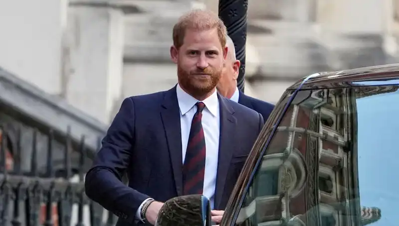 Prens Harry, Ailesiyle Barışmak İçin İlk Kez Duygularını Paylaştı